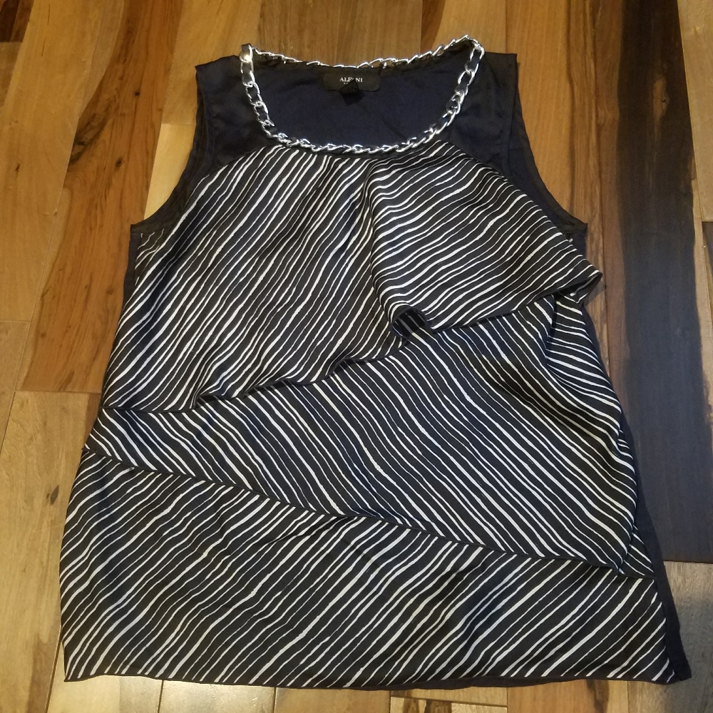 🌟Alfani Blue / White Sleeveless Top